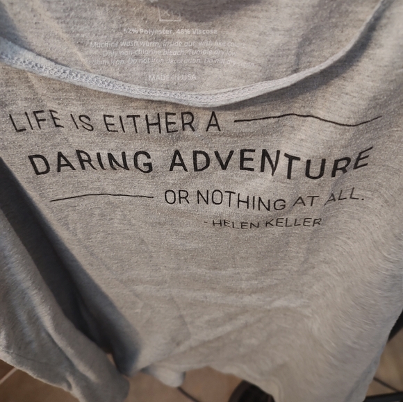 EUC loose fitting tank - Picture 2 of 7